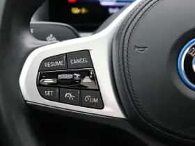 BMW i4 (2024) thumbnail 23