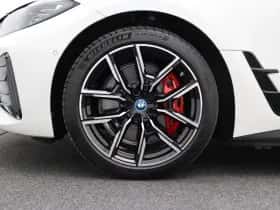 BMW i4 (2024) thumbnail 8