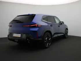 BMW XM (2025) thumbnail 2