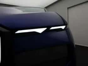 BMW XM (2025) thumbnail 6
