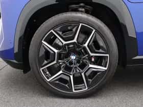 BMW XM (2025) thumbnail 9
