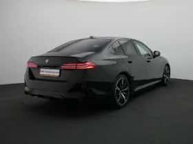 BMW i5 (2025) thumbnail 2