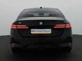 BMW i5 (2025) thumbnail 5
