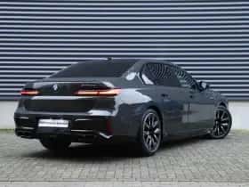 BMW 7-Serie (2025) thumbnail 2