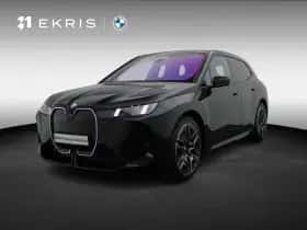 BMW iX (2025) thumbnail 1