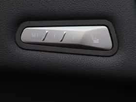 BMW iX (2025) thumbnail 14
