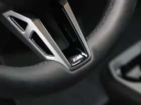 BMW iX (2025) thumbnail 16