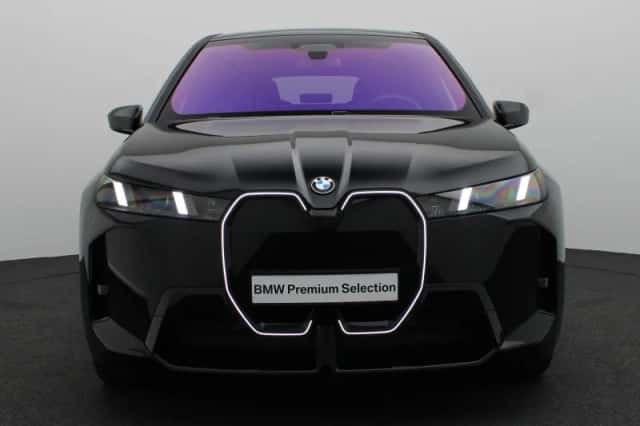 BMW iX (2025) thumbnail 3