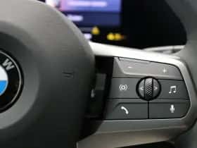 BMW iX (2025) thumbnail 28