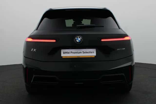 BMW iX (2025) thumbnail 5