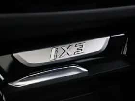 BMW iX3 (2024) thumbnail 24