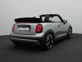 MINI Cabrio (2025) thumbnail 2