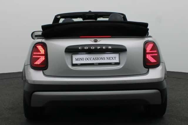 MINI Cabrio (2025) thumbnail 5