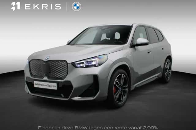 BMW iX1 (2025) thumbnail 1
