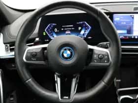 BMW iX1 (2025) thumbnail 14
