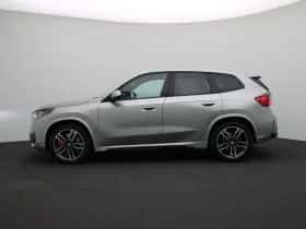 BMW iX1 (2025) thumbnail 4