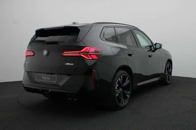 BMW X3 (2026) thumbnail 2