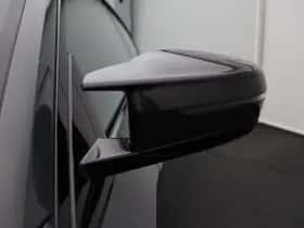 BMW i4 (2022) thumbnail 11