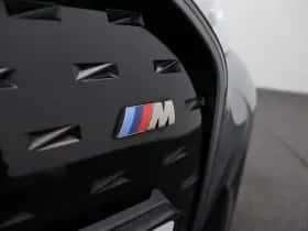 BMW i4 (2022) thumbnail 8