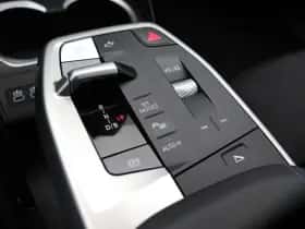 BMW iX2 (2025) thumbnail 18