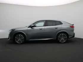 BMW iX2 (2025) thumbnail 4