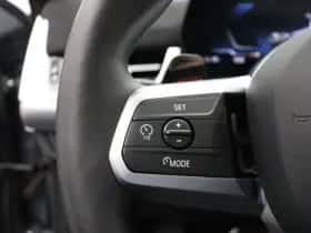 BMW iX2 (2025) thumbnail 9