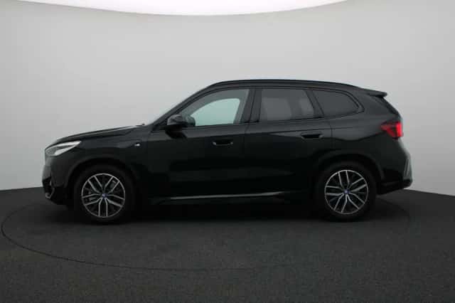 BMW X1 (2024) thumbnail 4