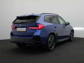 BMW X1 (2022) thumbnail 2