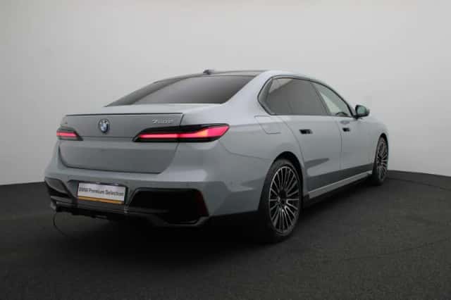 BMW 7-Serie (2026) thumbnail 2