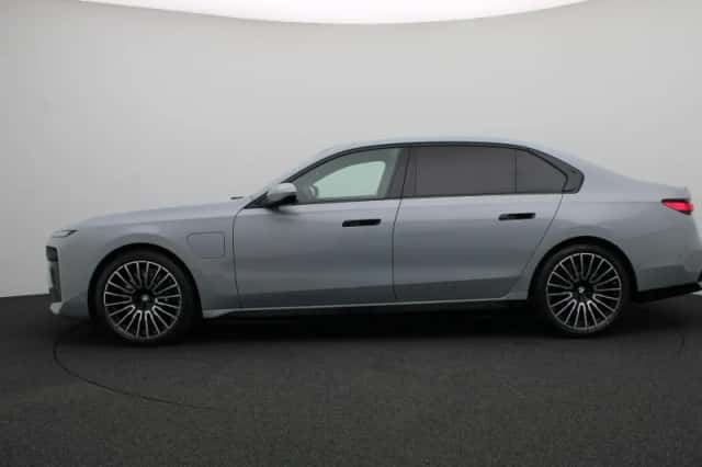 BMW 7-Serie (2026) thumbnail 4