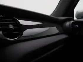 MINI Cabrio (2021) thumbnail 18