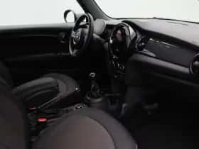 MINI Cabrio (2021) thumbnail 23