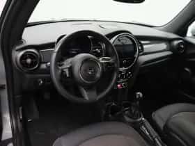 MINI Cabrio (2021) thumbnail 10