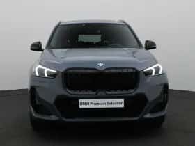 BMW X1 (2023) thumbnail 3