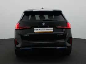 BMW iX1 (2023) thumbnail 5