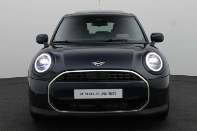 MINI Cooper (2026) thumbnail 3