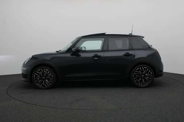 MINI Cooper (2026) thumbnail 4