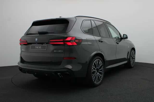 BMW X5 (2026) thumbnail 2