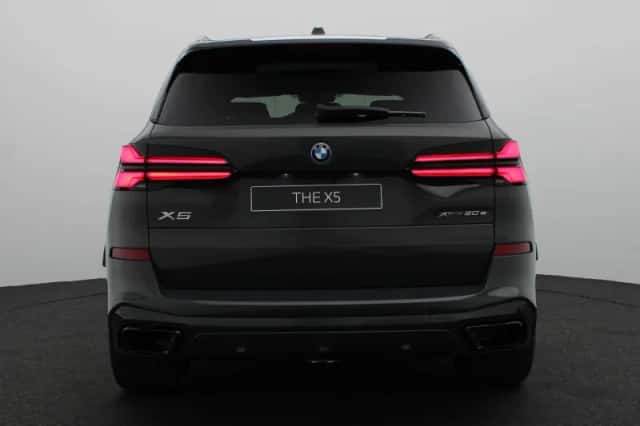 BMW X5 (2026) thumbnail 5