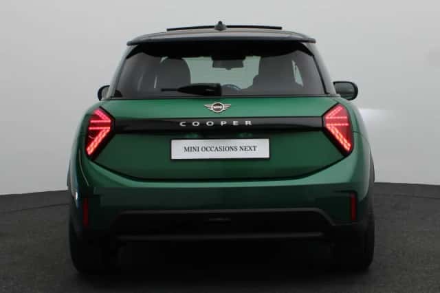 MINI Cooper (2026) thumbnail 5