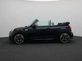 MINI Cabrio (2019) thumbnail 4