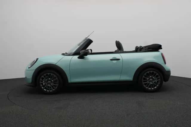 MINI Cabrio (2026) thumbnail 4