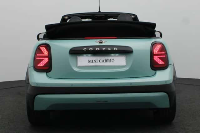 MINI Cabrio (2026) thumbnail 5