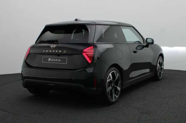 MINI Mini Electric (2026) thumbnail 2