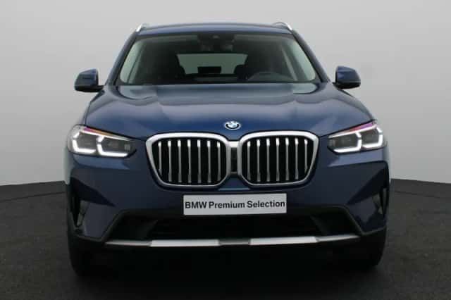 BMW X3 (2022) thumbnail 3
