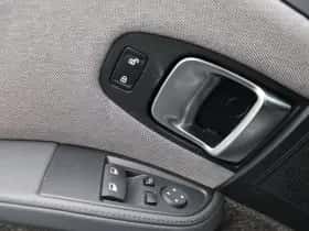 BMW i3 (2021) thumbnail 19