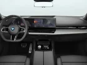 BMW i5 (2026) thumbnail 3