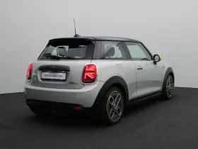 MINI Electric (2020) thumbnail 2