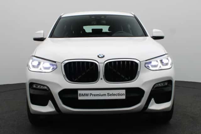 BMW X4 (2019) thumbnail 3