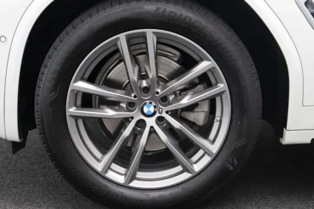 BMW X4 (2019) thumbnail 6